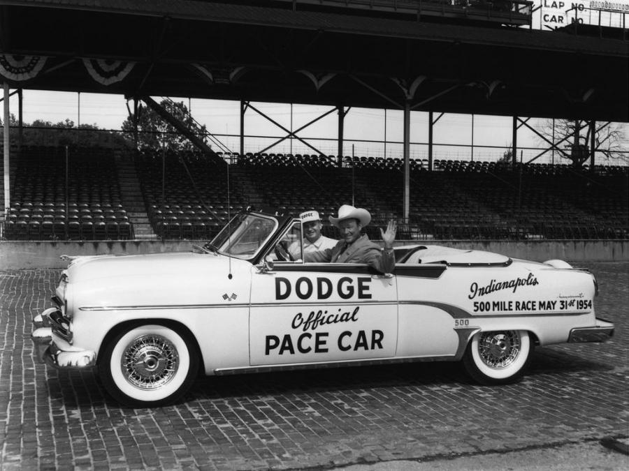  Dodge Royal Convertible Indy 500 Pace Car 1954 года  (фото 1 из 13)